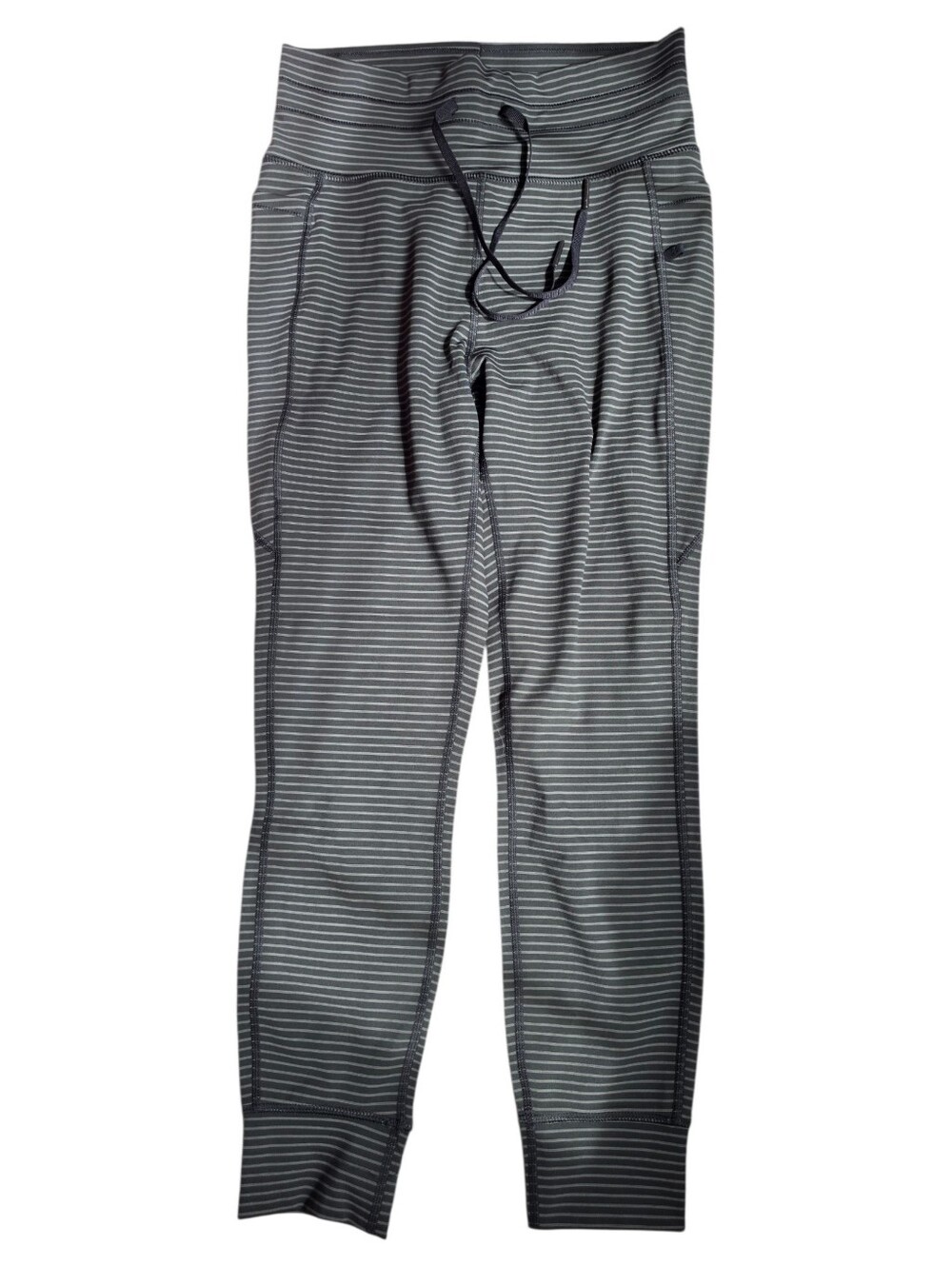 NWT Halara High Waisted Drawstring Steel Stripe Black Capri Leggings Size M